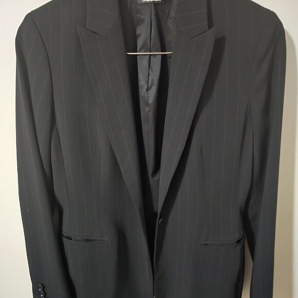 Tahari Black and White Pin Stripe Blazer, Women's Size 8 - Picture 4 of 4